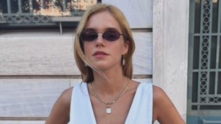 Καλεσμένη σε γάμο τον Σεπτέμβριο; | Η Νατάσα Εξηνταβελόνη προτείνει την ιδανική απόχρωση στο φόρεμα σου για αυτή την εποχή