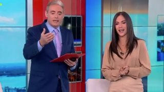 Ο Γιώργος Παπαδάκης έκανε έκπληξη στο "Κοινωνία Ώρα Mega" - Η αντίδραση Βούλγαρη – Χασαπόπουλου