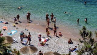 Καύσωνας με θερμοκρασίες ως 39 βαθμούς και σήμερα - Πού έρχονται βροχές από την Κυριακή