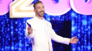 J2US: Οι εμφανίσεις στο έκτο show &amp; το ζευγάρι που αποχώρησε!
