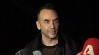 Πάνος Μουζουράκης: Σκέφτομαι μην πω καμία βλακεία και ακολουθεί την κόρη μου για πάντα"