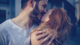 Είσαι μόνη; : Θα αγαπήσεις τότε το Rantevu!