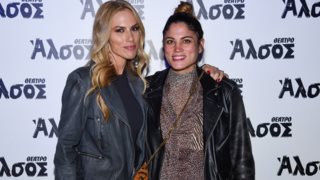 Ντορέττα Παπαδημητρίου | Ποζάρει με την εγκυμονούσα Μαίρη Συνατσάκη ως &quot;ευτυχισμένη νονά&quot;