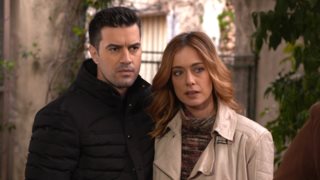 Έλα Στη Θέση Μου
: Νέες εξελίξεις: Η αστυνομία ψάχνει τον Αχιλλέα! Είναι δυνατόν να τον «κατήγγειλε» η Ρενάτα;