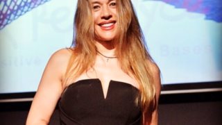 Έρρικα Πρεζεράκου: Αποχαιρέτησε τον πατέρα Σπυρίδωνα, ένα από τα θύματα της πυρκαγιάς