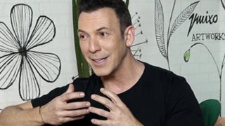 Θανάσης Αναγνωστόπουλος: Η παρουσιάστρια που «αρπάχτηκε» για το εξώφυλλο, τα ρετούς &amp; ο ανεύθυνος σταρ