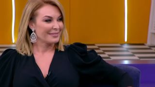 Τατιάνα Στεφανίδου: Οι αποκαλύψεις στον Μουτσινά: Το «κόψιμο» της εκπομπής της, ο ανταγωνισμός &amp; τα νούμερα τηλεθέασης