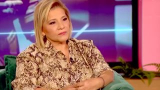 Γιώτα Νέγκα: &quot;Ο μεγαλύτερός μου θαυμασμός είναι προς τη μητέρα μου&quot;