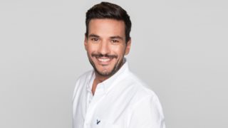 Πληθαίνουν οι φήμες μετακίνησης του Κώστα Τσουρού στο MEGA