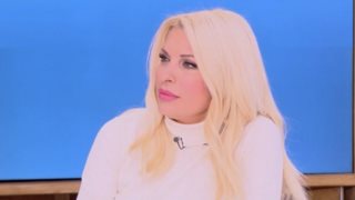 Το αντίο της Ελένης Μενεγάκη στον Βασίλη Καρρά