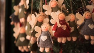 Xριστουγεννιάτικο Bazaar της Ομάδας Εθελοντισμού Στήριξη
: 15 &amp; 16 Δεκεμβρίου διάλεξε δώρα για τα αγαπημένα σου πρόσωπα και βοήθησε αυτούς που έχουν ανάγκη!