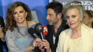 Η συγκινητική στιγμή στην πρεμιέρα της Ντενίση: "Η Όλγα Πολίτου έχασε πριν λίγες μέρες τον σύντροφό της &amp; ήρθε την ίδια μέρα στην παράσταση"