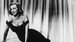 Little Black Dress : Το πιο iconic κομμάτι της γυναικείας γκαρνταρόμπας