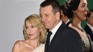 Η Gillian Anderson χώρισε με τον δημιουργό του The Crown, Peter Morgan