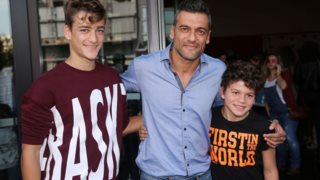 Στέλιος Κρητικός: Ο γιος του έγινε μοντέλο: Δείτε το εκπληκτικό κορμί του!