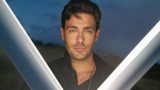 Κώστας Μαρτάκης: &quot;Με έχουν χουφτώσει ενώ τραγουδούσα στη σκηνή&quot;