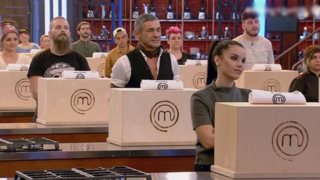 MasterChef: Ανατροπή! Αυτή η παίκτρια αποχώρησε οικειοθελώς &amp; αυτή πήρε τη θέση της