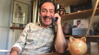 Σωτήρης Καλυβάτσης: Έτσι σχολίασε την κόντρα Αρναούτογλου – Κανάκη