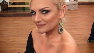 Χριστίνα Λαμπίρη: Φωτογραφίζεται «χωρίς φίλτρα, χωρίς αλλαγή στα χρώματα, μόνο με αλήθειες»!