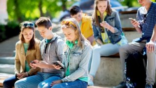 Tα smartphones του μέλλοντος: Πώς θα είναι η επικοινωνία μας σε λίγα χρόνια;