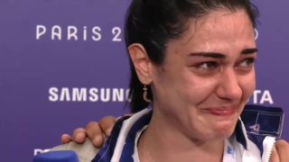 Ολυμπιακοί Αγώνες | Αποκλεισμός με οσμή σκανδάλου για τη Δώρα Γκουντούρα: &quot;Είναι σκάνδαλο! Έπαιζε μία Γαλλίδα και έπρεπε να περάσει&quot; δήλωσε ο προπονητής της