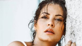 Η Μαρία Κορινθίου πιο ξανθιά από ποτέ