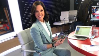 Στέλλα Γκαντώνα: "Η δική μας δουλειά είναι ένα με την προσωπική ζωή. Δεν υπάρχει ωράριο, πρέπει να το αποδεχτείς"