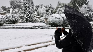 Κακοκαιρία &quot;Ελπίς&quot;: Κλειστά τα σχολεία στην Αττική Δευτέρα και Τρίτη - Ολες οι περιοχές που δεν θα ανοίξουν