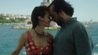 Movie Of The Week: «Η Ρόζα Της Σμύρνης»: Μη χάσετε τη νέα ταινία του Γιώργου Κορδέλλα που ακολουθει την ιστορία μιας αινιγματικής Σμυρνιάς, σε συμπαραγωγή COSMOTE TV!