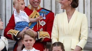Πρίγκιπας William: Η άγνωστη φωτογραφία μαζί με τα τρία παιδιά του