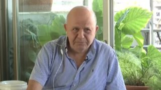 Νίκος Μουρατίδης: &quot;Τη Δέσποινα Βανδή την έκανα πρωταγωνίστρια κι έκτοτε δεν μου πολυμιλάει&quot;