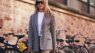 To tip των 5 δευτερολέπτων για να δείχνεις πιο αδύνατη φορώντας blazer
: Μια απλή κίνηση που μπορεί να μεταμορφώσει το look σου
