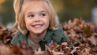 MamaPost by The Mamagers: Δεν υπάρχουν τέλεια παιδιά. Τα παιδιά πρότυπα είναι αποκυήματα της φαντασίας υπερήφανων γονιών