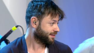 Πέτρος Πυλαρινός

: Η επική ατάκα του frontman των Alcatrash για τον Φουρθιώτη on air!