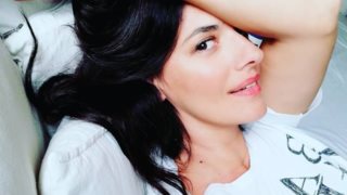 Νόνη Δούνια: Ποζάρει με τον σύζυγο και τα παιδιά της στην Κέρκυρα