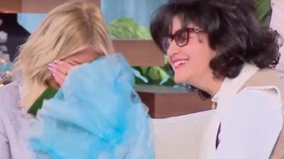 Έβαλε τα κλάματα η Φαίη Σκορδά με την έκπληξη στο "Buongiorno"