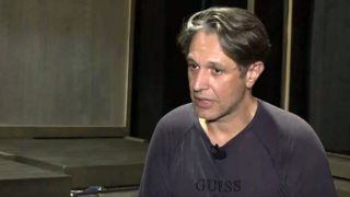 Ο Αιμίλιος Χειλάκης απαντά για τον σάλο που προκλήθηκε με τις δηλώσεις του για τον Δημήτρη Λιγνάδη