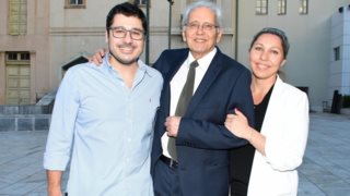 Λάμπρος Κωνσταντάρας: Με τον πατέρα μου διακωμωδούσαμε τους θανάτους των άλλων