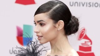 Βρήκαμε το χτένισμα που θα κάνεις στο ρεβεγιόν!: Μάθε βήμα-βήμα το χτένισμα που θα σε κάνει να λάμψεις σαν star του Hollywood!
