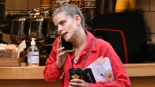 Χαλαρές στιγμές για τη Δανάη Μιχαλάκη