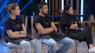 MasterChef: Η πρώτη δοκιμασία, τα σκληρά σχόλια του Κοντιζά και ο παίκτης που αποχώρησε