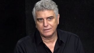 Βλαδίμηρος Κυριακίδης: &quot;Πολλά χρόνια, τώρα, η Έφη αλλά και οι φίλοι μας μου έλεγαν ότι στη βάση μου είμαι...&quot;