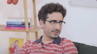 Λάμπρος Φισφής: Έχω φάει σοβαρό bullying ως παιδί - Λες κι ο Θεός με έφτιαχνε και είπε &quot;Καλή τύχη, αν επιβιώσεις μετά την Γ&#39; Δημοτικού θα είναι θαύμα&quot;