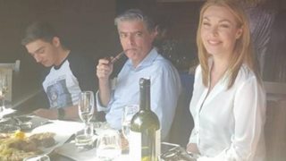 Τατιάνα Στεφανίδου: Το πάρτι- έκπληξη για τα γενέθλιά της: H αποκάλυψη της ηλικίας της &amp; οι φωτογραφίες που κάνουν τον γύρο του διαδικτύου