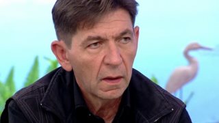 Ο Γεράσιμος Σκιαδαρέσης «Στη Φωλιά Των Κούκου»: Η αυστηρή απάντηση για τη σκηνή με τα ερωτικά όργια που οδήγησε στη νομική οδό