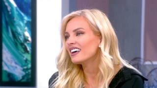 H Τζούλια Νόβα αποκαλύπτει: &quot;Μου έστελναν μηνύματα να χάσω το μωρό μου&quot;