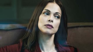 Δάφνη Λαμπρόγιαννη: Φωτογραφίζεται όπως δεν την έχετε ξαναδεί!