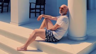 Νίκος Μουτσινάς: Οι εντυπωσιακές φωτογραφίες από τις διακοπές με τους φίλους του!