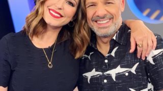 Κατερίνα Παπουτσάκη: Στον Νίκο Μουτσινά! Οι απολαυστικές ατάκες on air