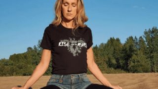 Celine Dion 
: Συνεργάζεται με τον Zuhair Murad για να βοηθήσει τους πληγέντες από την έκρηξη στη Βηρυτό
